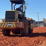 Prefeito Maycllyn Carreiro explica convênio que viabiliza pavimentação do Setor Sul dos Pomares